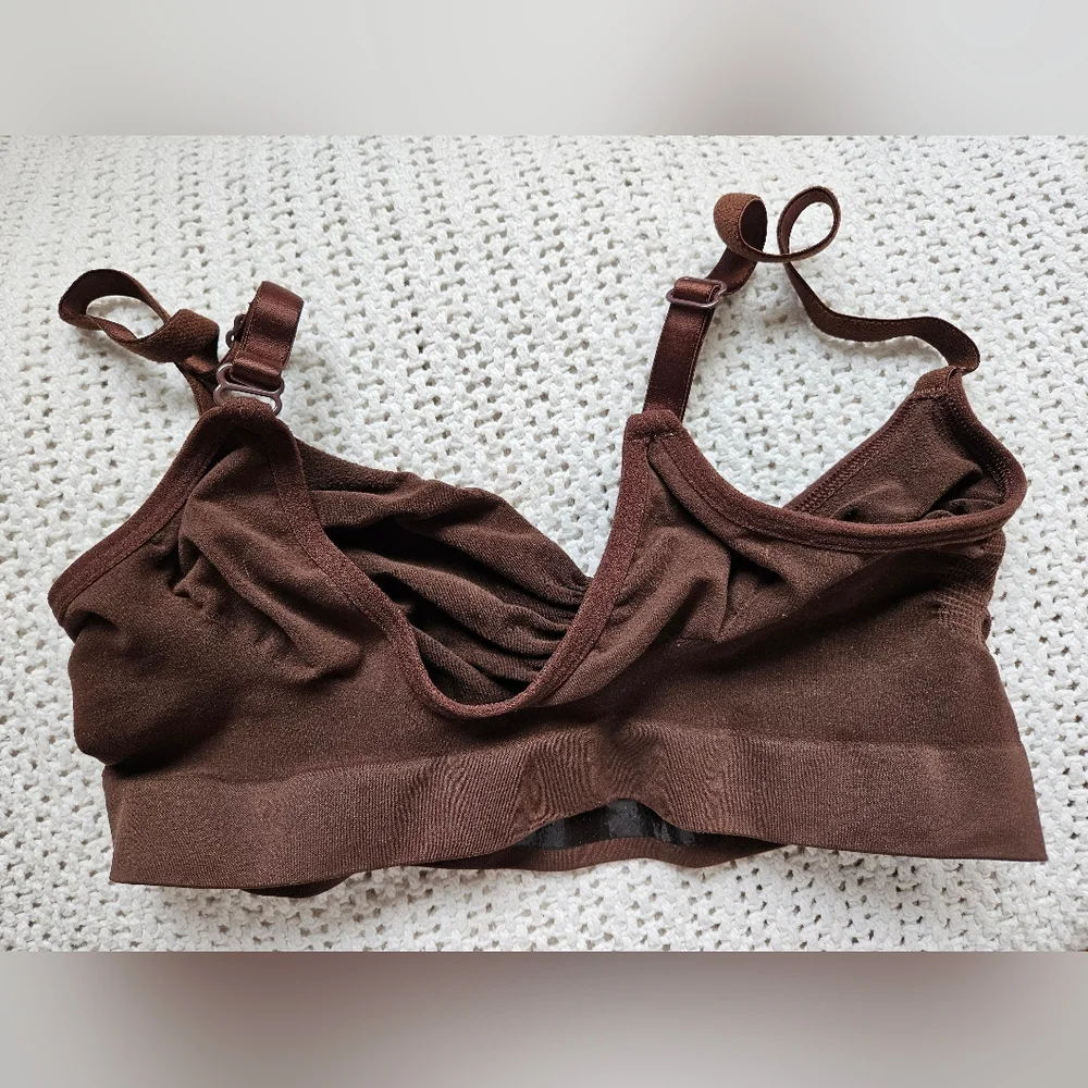 4 Skims Bralettes - Picture 8 of 12